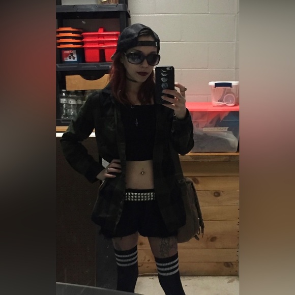 Royal Bones distressed shorts, size 0 - Picture 1 of 6